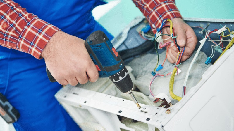 Büyükçekmece Siemens Siemens çamaşır makinesi kart tamiri – Su almama arızası orijinal parça ile giderildi. - Teknik servis örneği